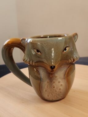 Gibson Glazed Stonewear Fox Cream and Brown Mug